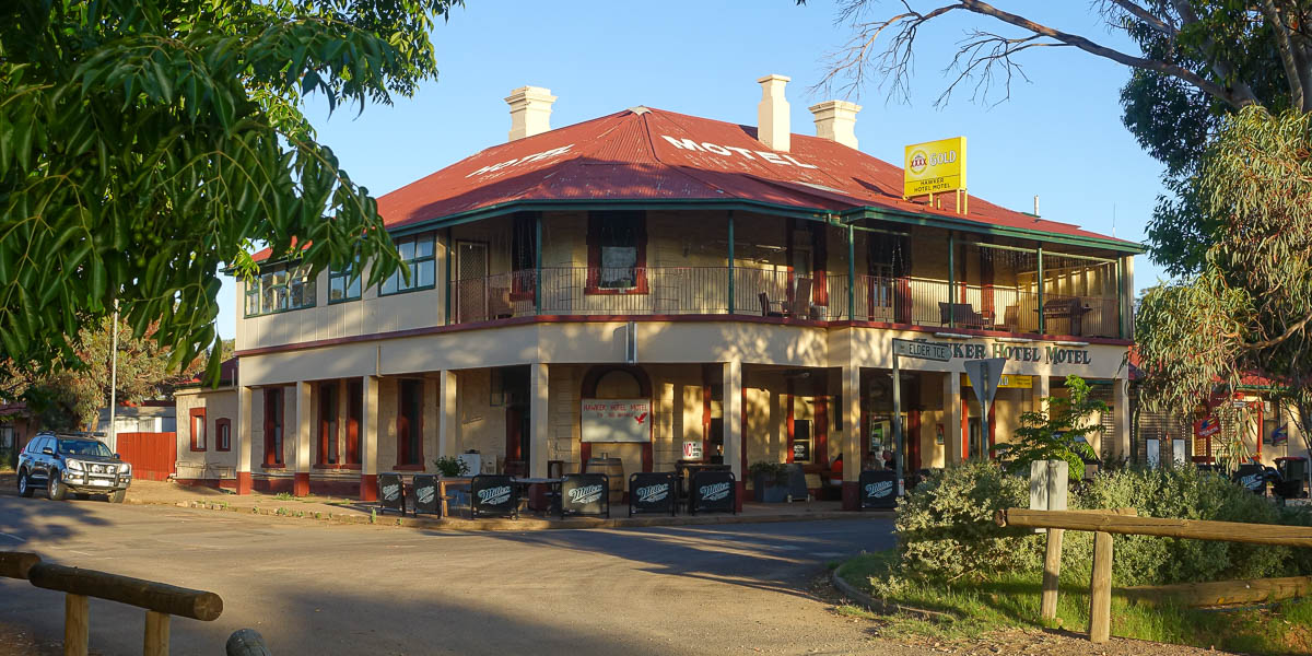 Hawker Hotel Motel